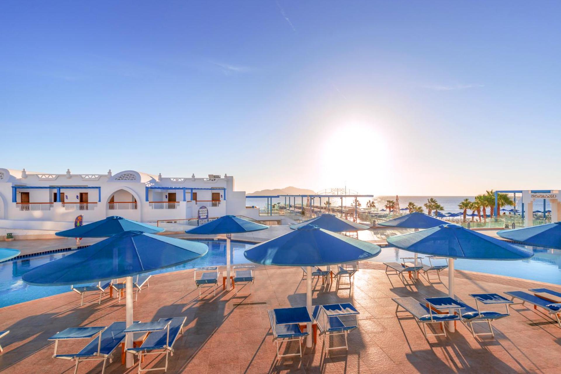 Pickalbatros Palace Sharm - "Aqua Park" Exterior foto The beach at the hotel